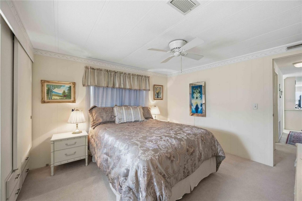 16 S Granada Plaza, Englewood, FL 34223 Photo