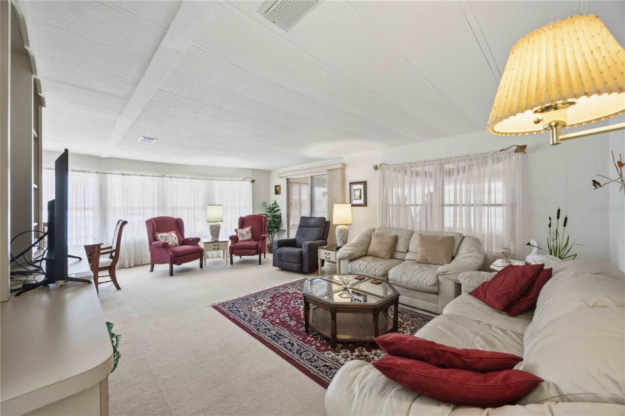 16 S Granada Plaza, Englewood, FL 34223 Photo