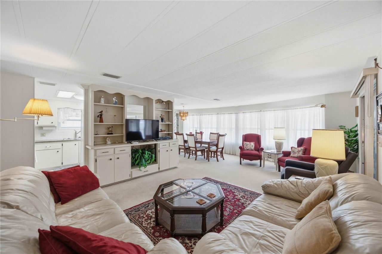 16 S Granada Plaza, Englewood, FL 34223 Photo
