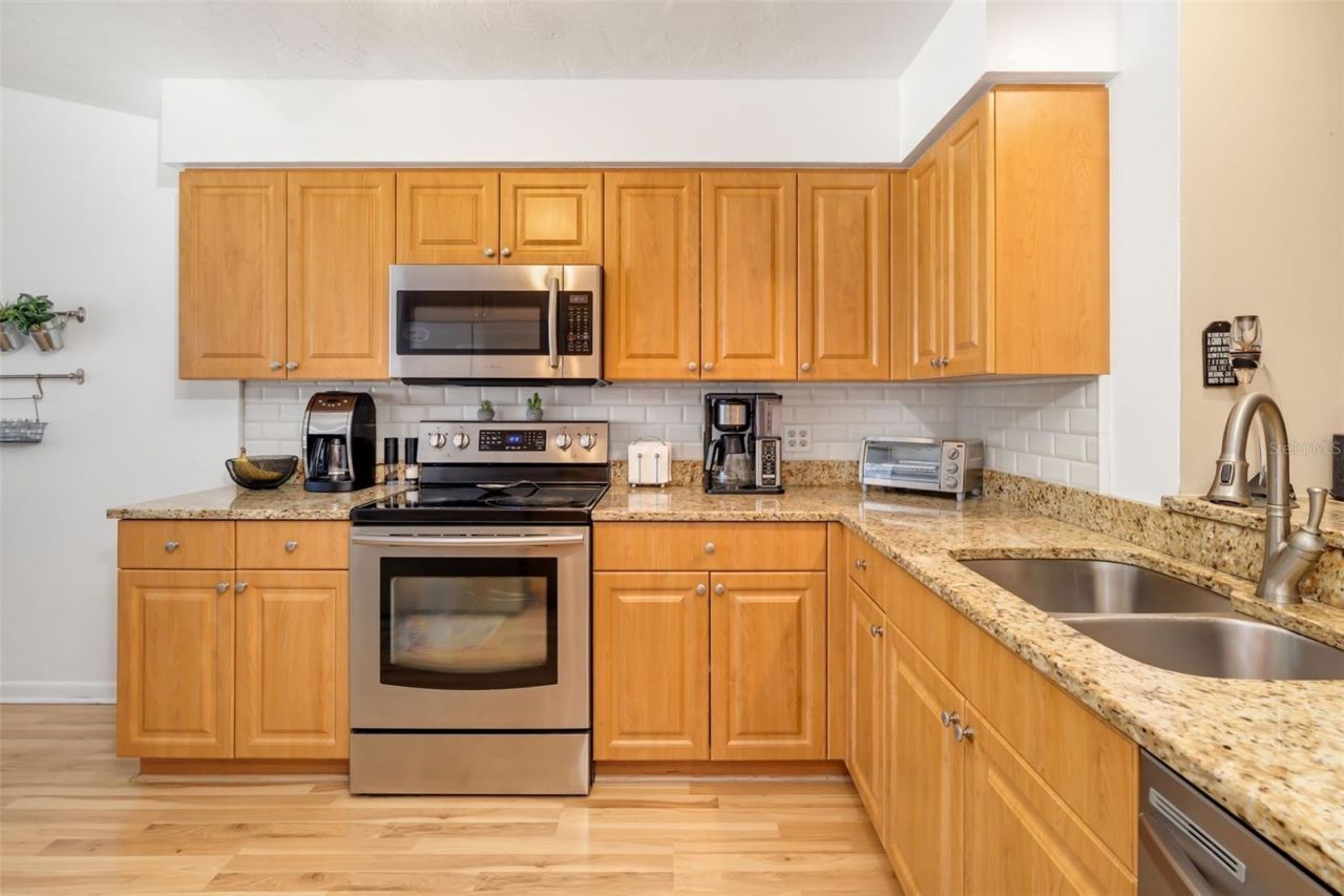 6581 Approach Road , Unit 63, Sarasota, FL 34238 Photo