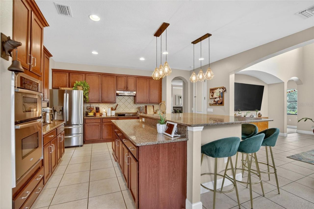 7959 Hampton Lake Drive, Tampa, FL 33647 Photo