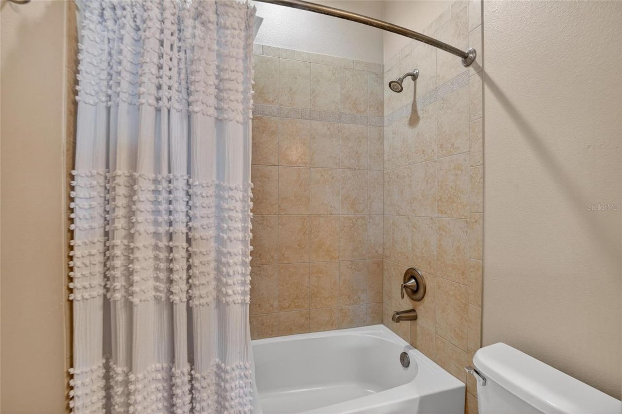 7959 Hampton Lake Drive, Tampa, FL 33647 Photo