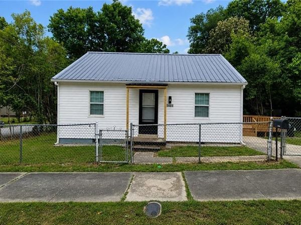 1401 Oak Street , Greensboro, NC 27403