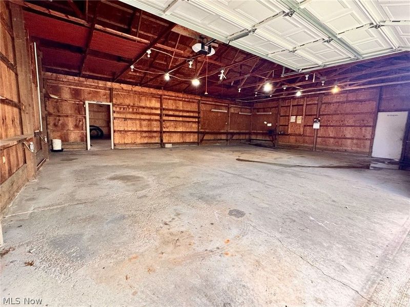 1975 Mcgowan Road, Norton, OH 44203 Photo 18