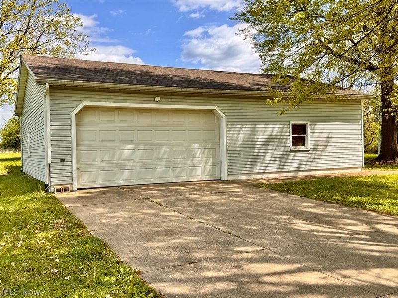 1975 Mcgowan Road, Norton, OH 44203 Photo 3