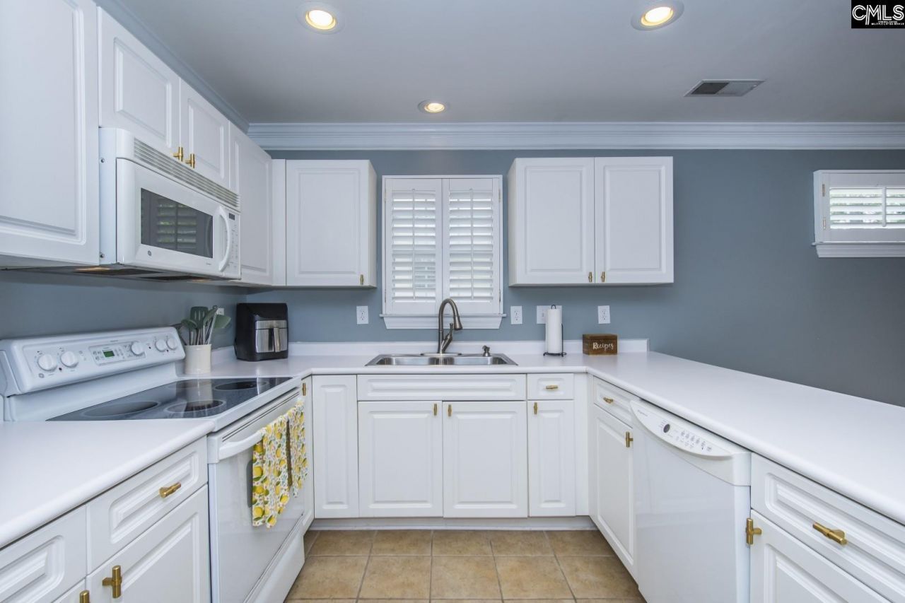 218 Gate Post Lane  Photo 16