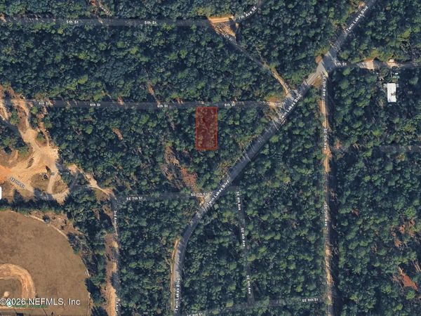 215 SE 6TH Street, Interlachen, FL 32148