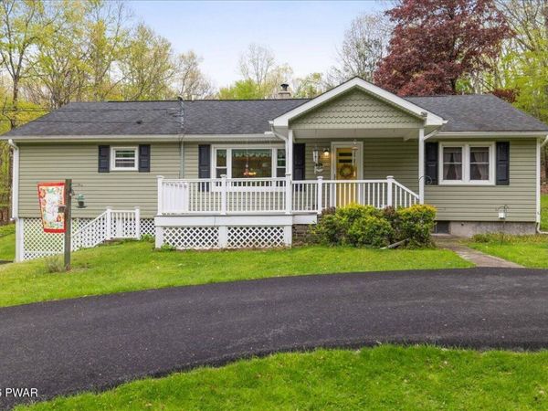 212 Lakeshore Drive, Lakeville, PA 18438