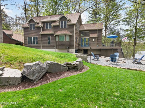 133 Laurel Hill Drive , Greentown, PA 18426
