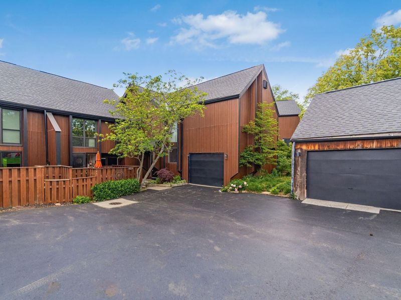 4816 Crazy Horse Lane , Unit 4, Westerville, OH 43081 Photo 2