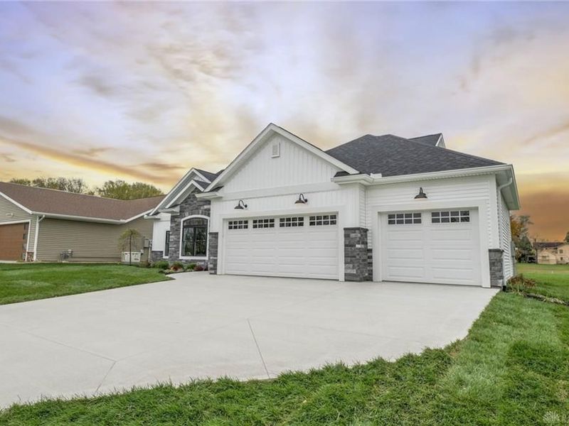 3413 Ottawa Circle, Piqua, OH 45356 Photo 3