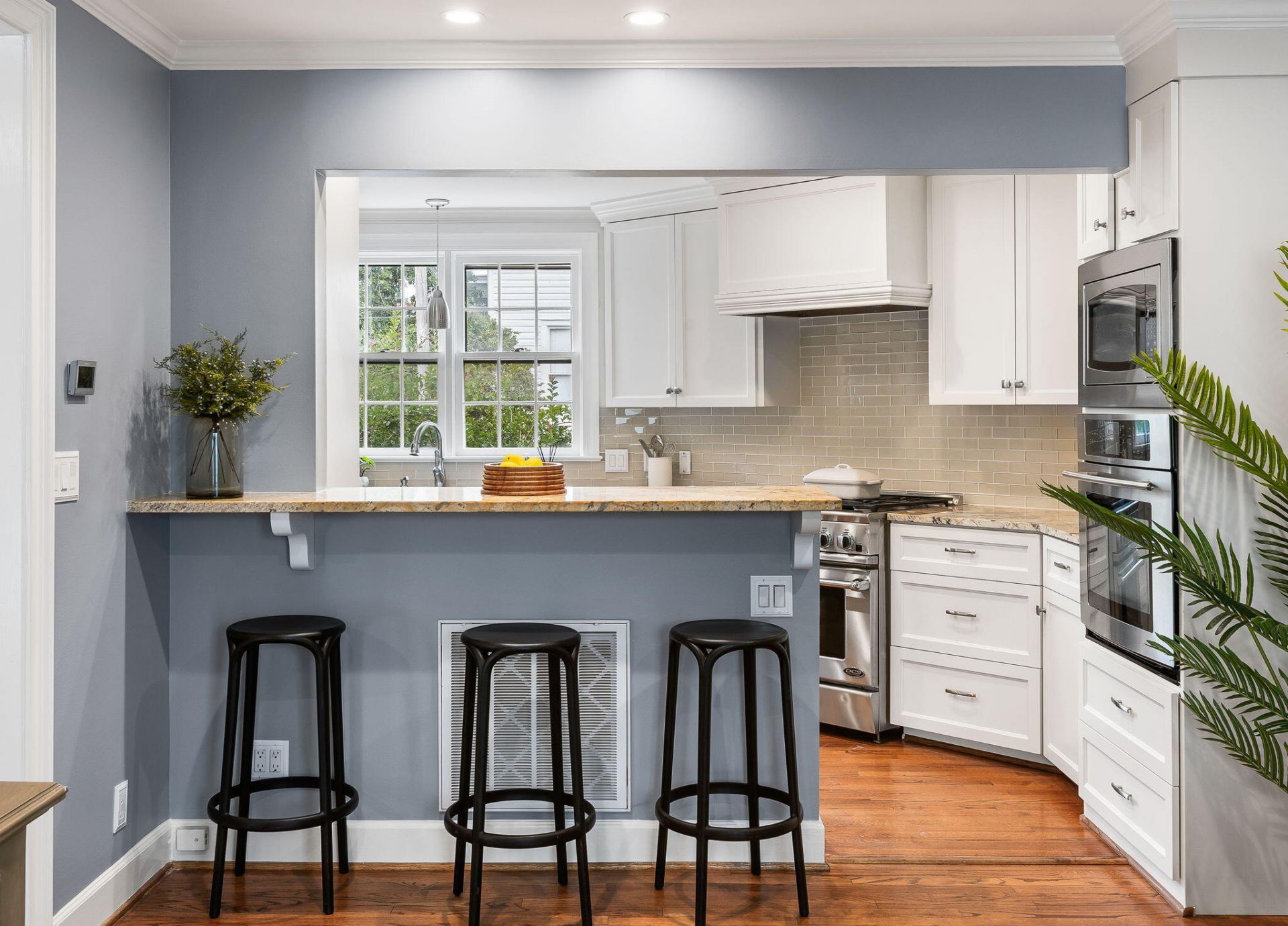 17 Ashley Avenue Photo 10