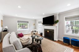 17 Ashley Avenue photo 4