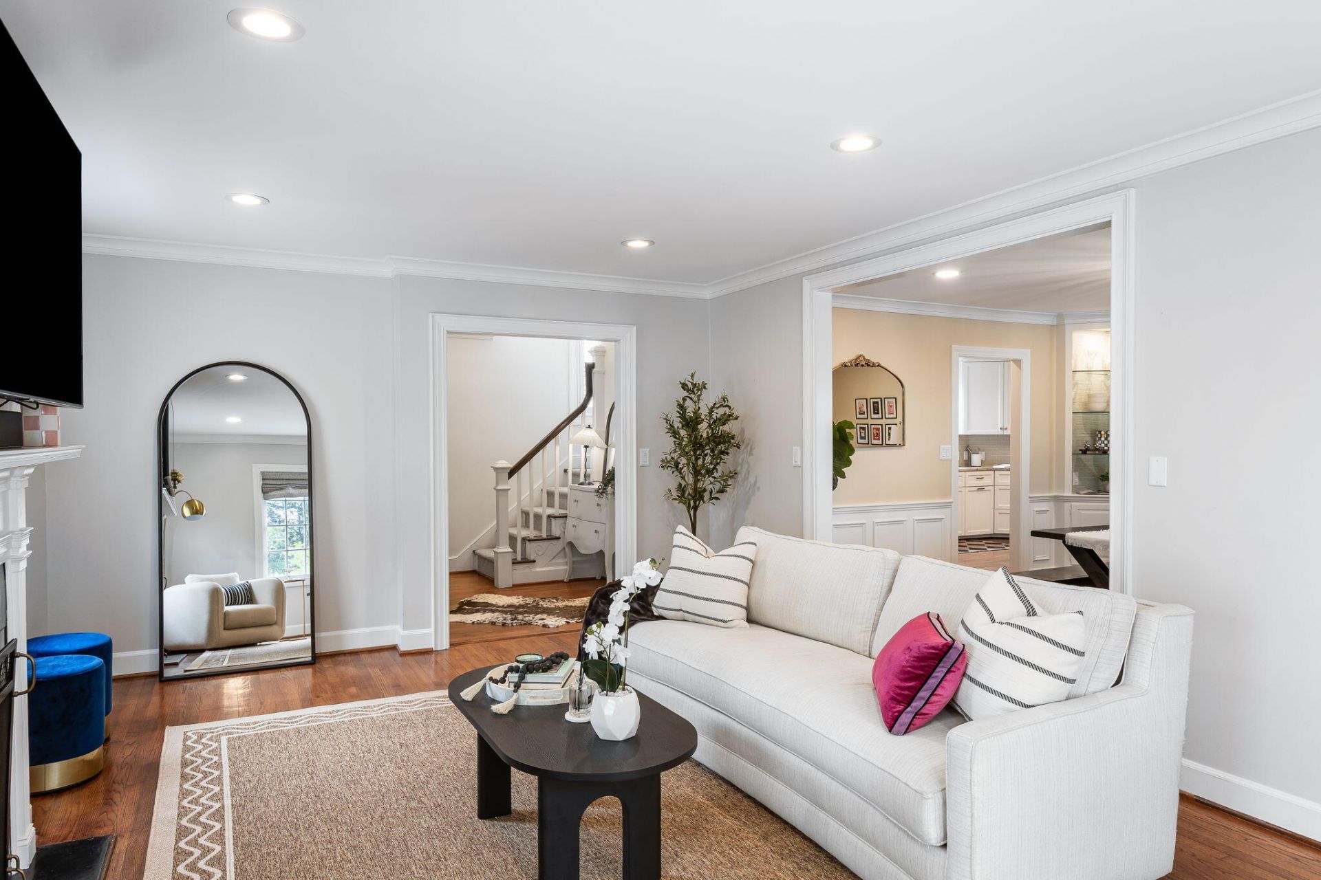 17 Ashley Avenue Photo 6