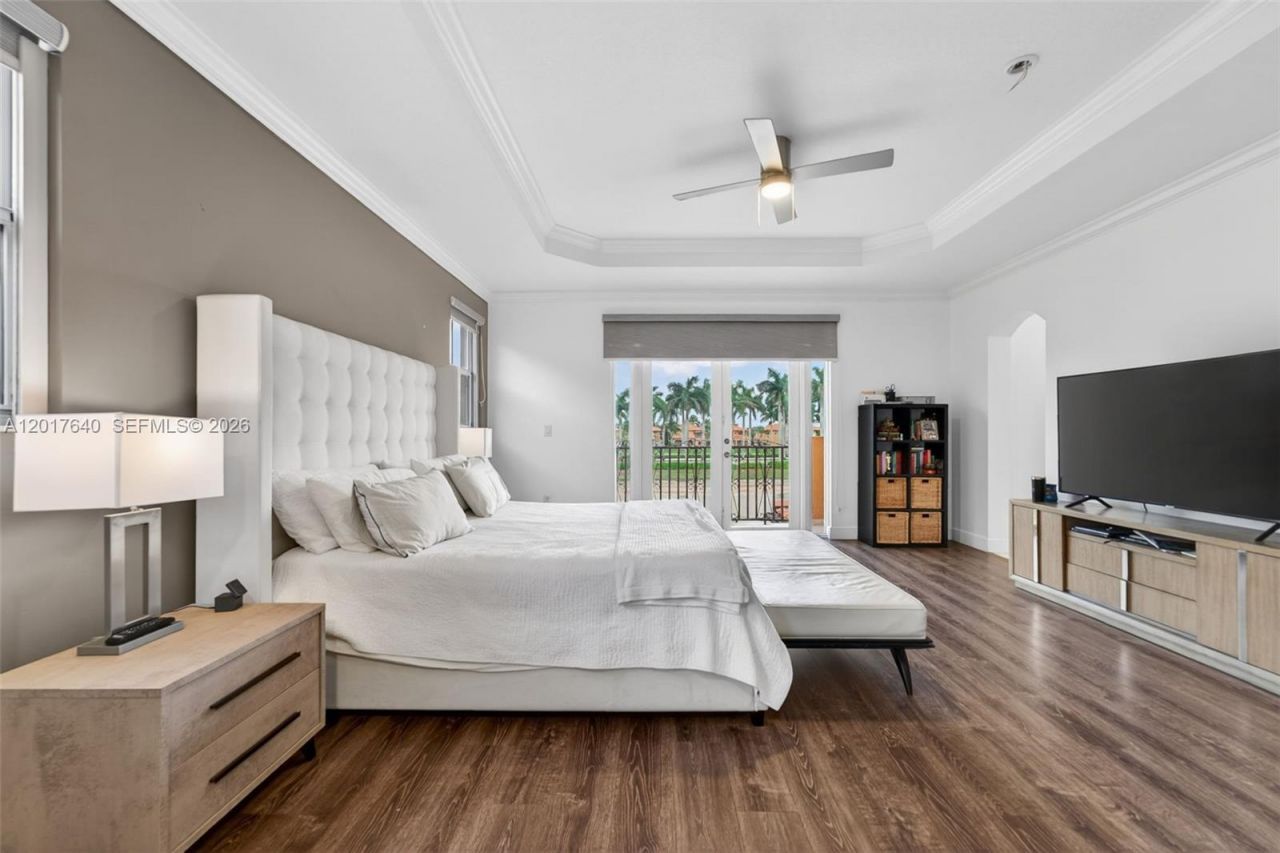 2631 SW 153rd Path , Miami, FL 33185 Photo