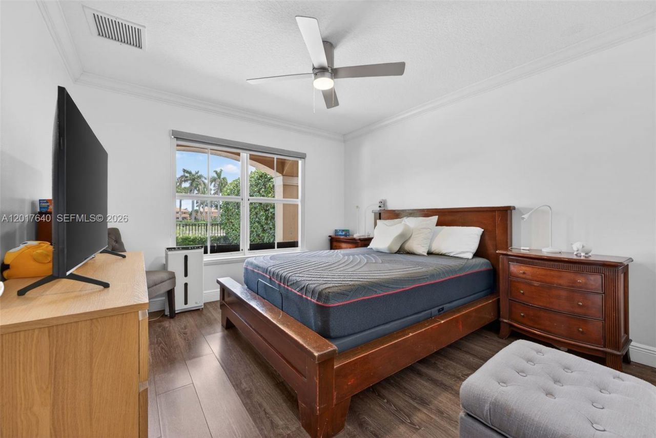2631 SW 153rd Path , Miami, FL 33185 Photo
