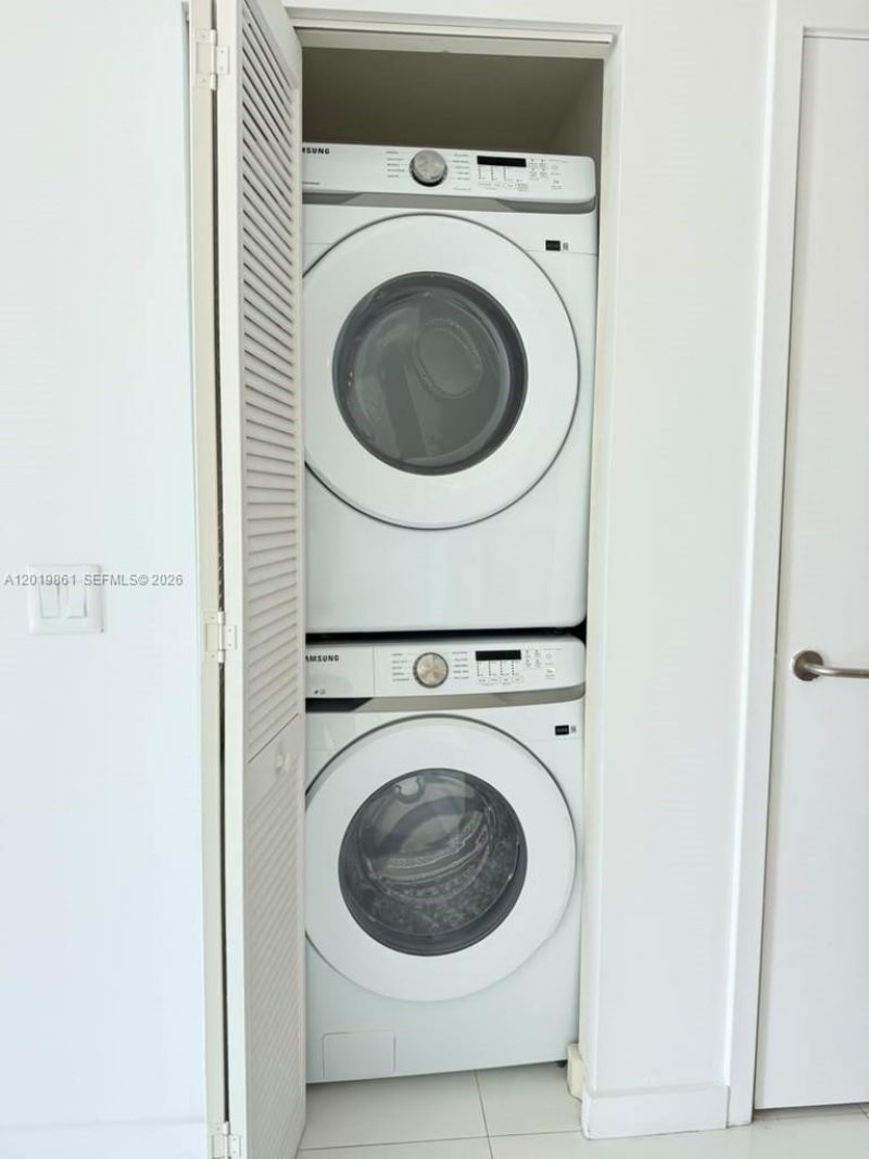 1100 S Miami Av, Unit 3302, Miami, FL 33130 Photo