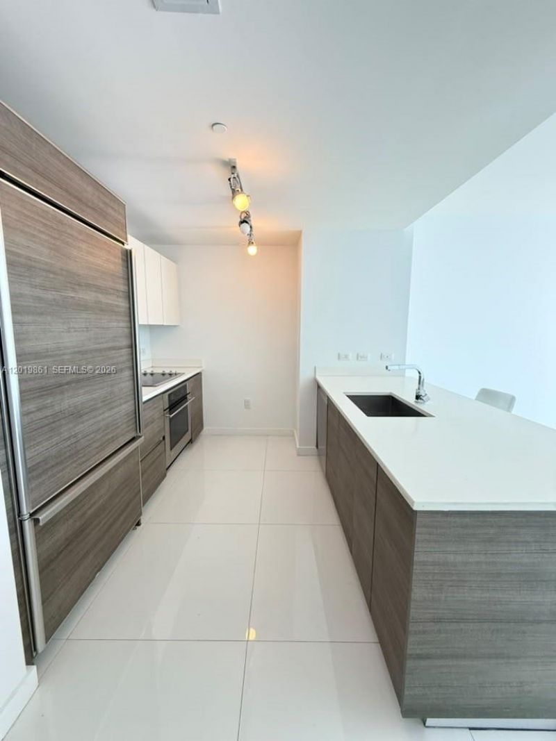 1100 S Miami Av, Unit 3302, Miami, FL 33130 Photo