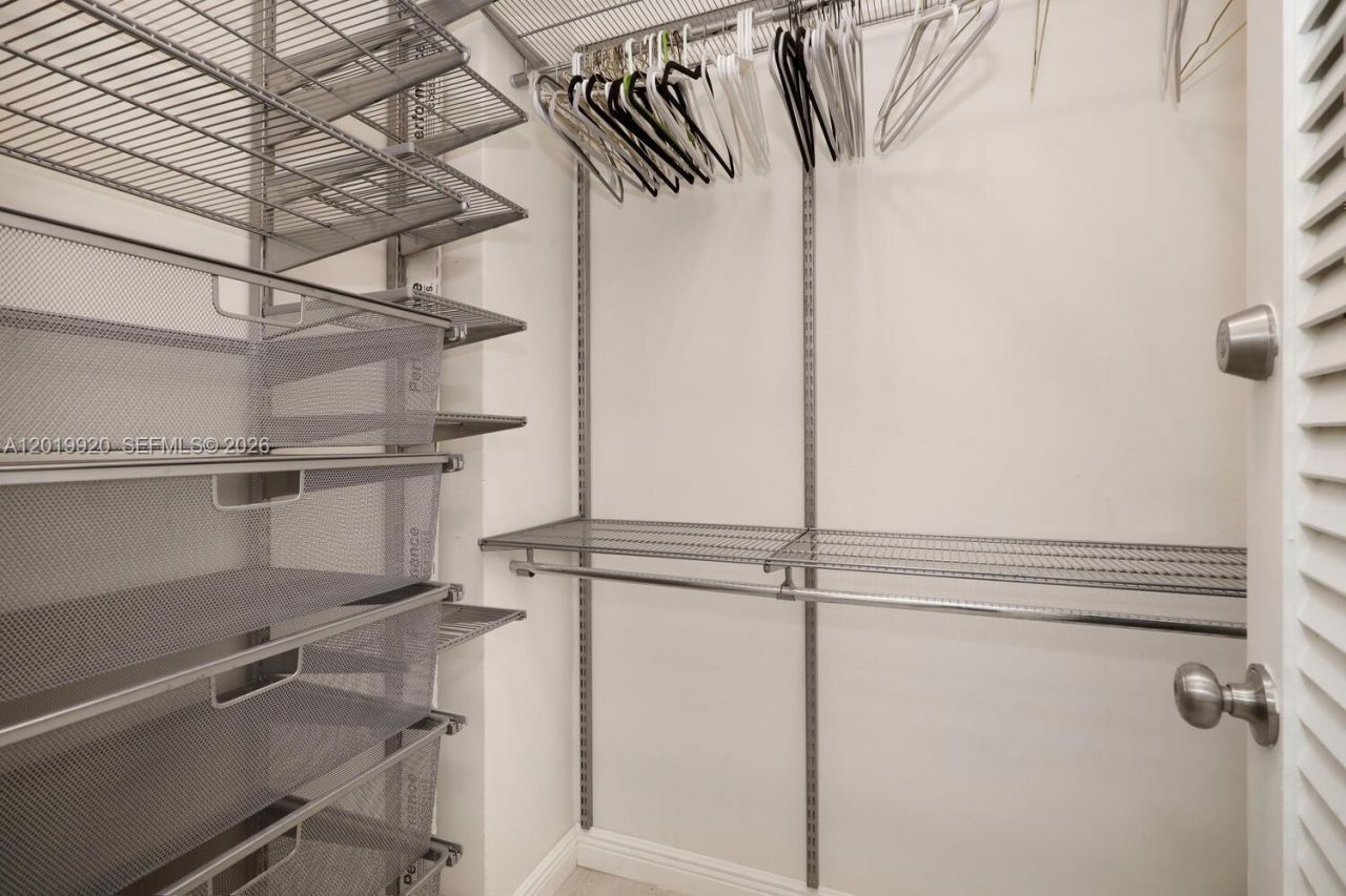 100 Lincoln Rd , Unit 330, Miami Beach, FL 33139 Photo