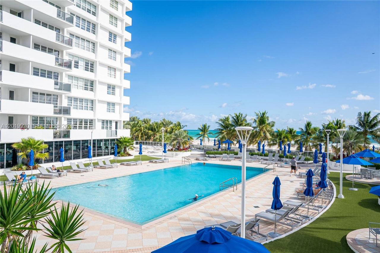 100 Lincoln Rd , Unit 330, Miami Beach, FL 33139 Photo
