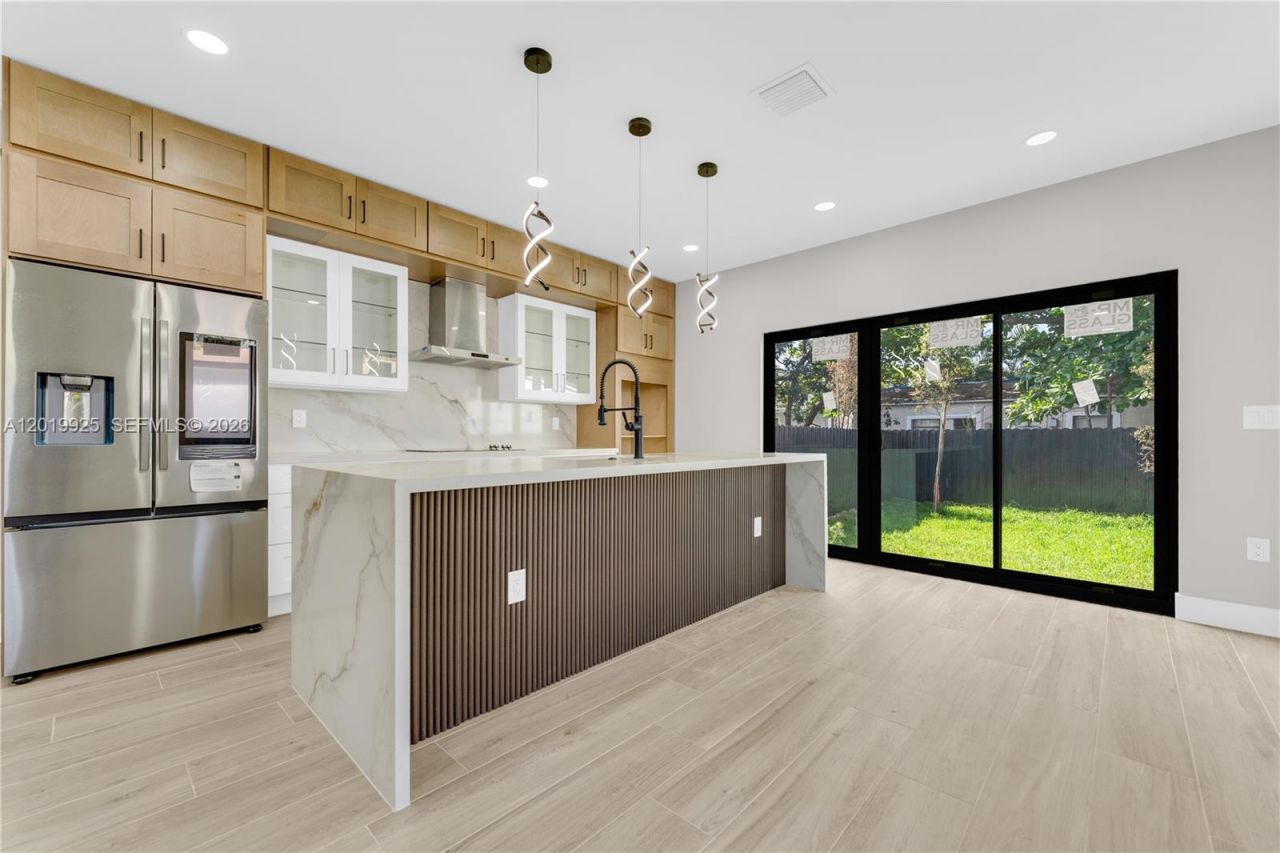1816 NW 49th St., Miami, FL 33142 Photo