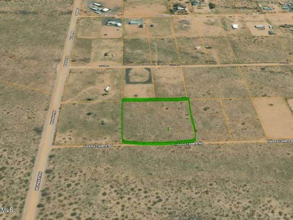 xx N Hassayampa Road, Unit 15, Golden Valley, AZ 86413
