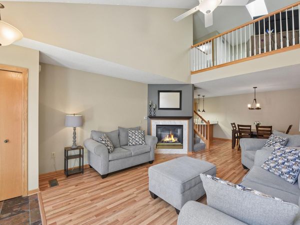2335 Oakridge Circle, Hudson, WI 54016