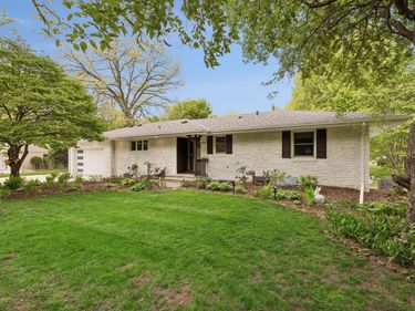 16300 Highwood Drive, Minnetonka, MN 55345