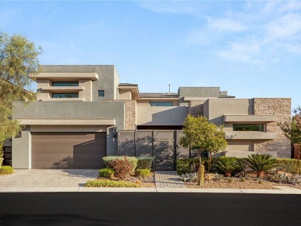15 Gemstar Lane , Las Vegas, NV 89135