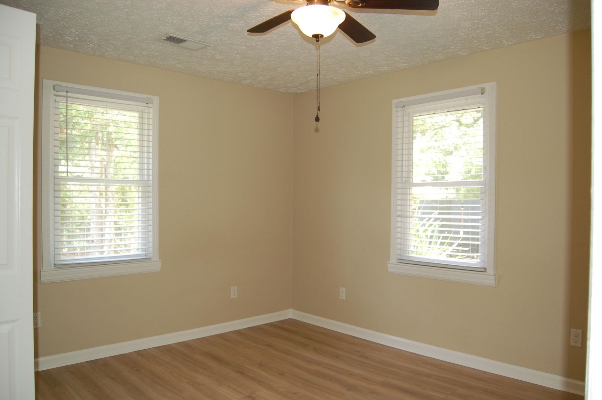 2103 Woodward Dr.  Photo 8