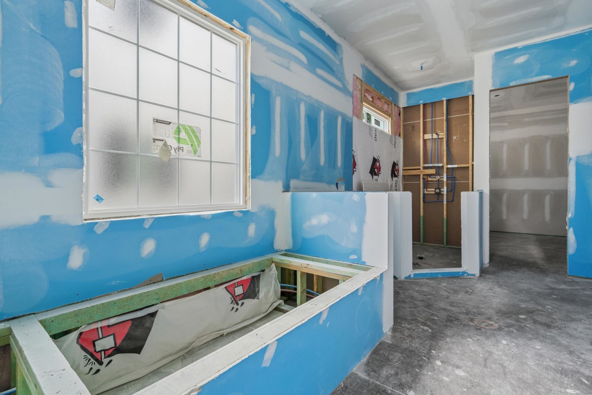 825 Crystal Water Way  Photo 13