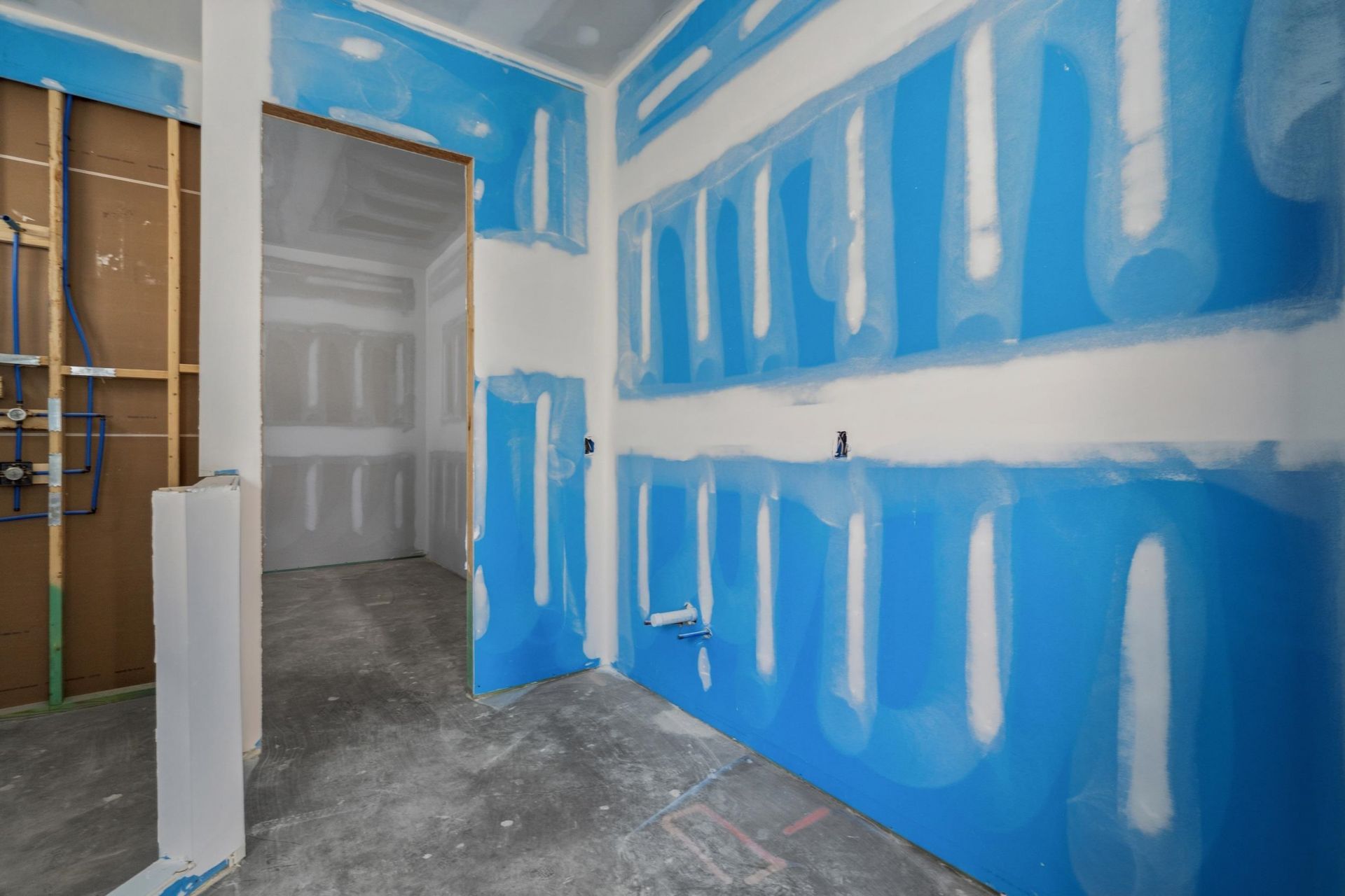 825 Crystal Water Way  Photo 14