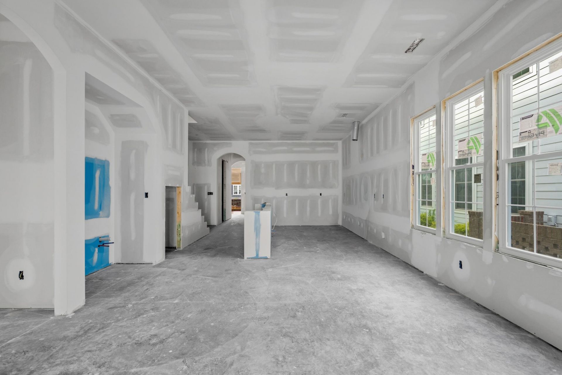 825 Crystal Water Way  Photo 9