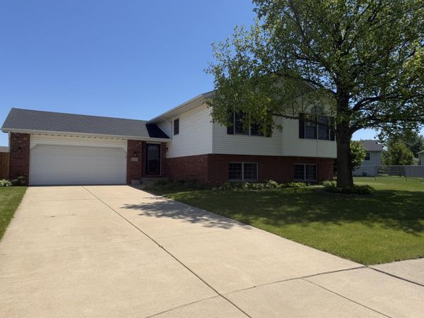 6159 Brie Avenue , Portage, IN 46368