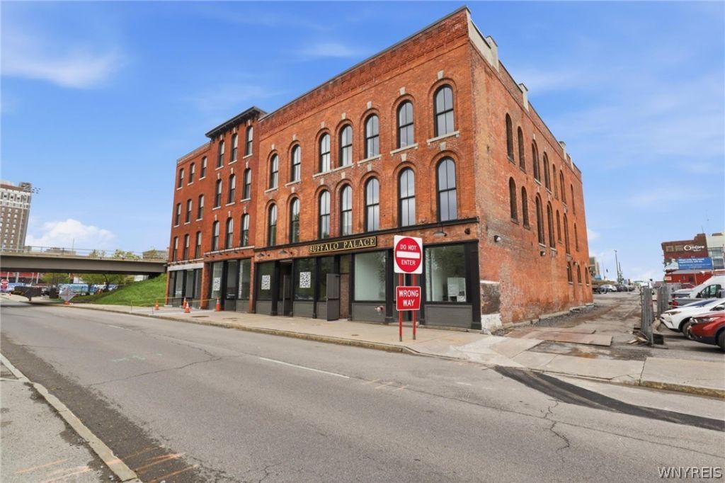 136 Seneca Street, Buffalo, NY 14203 Main Photo