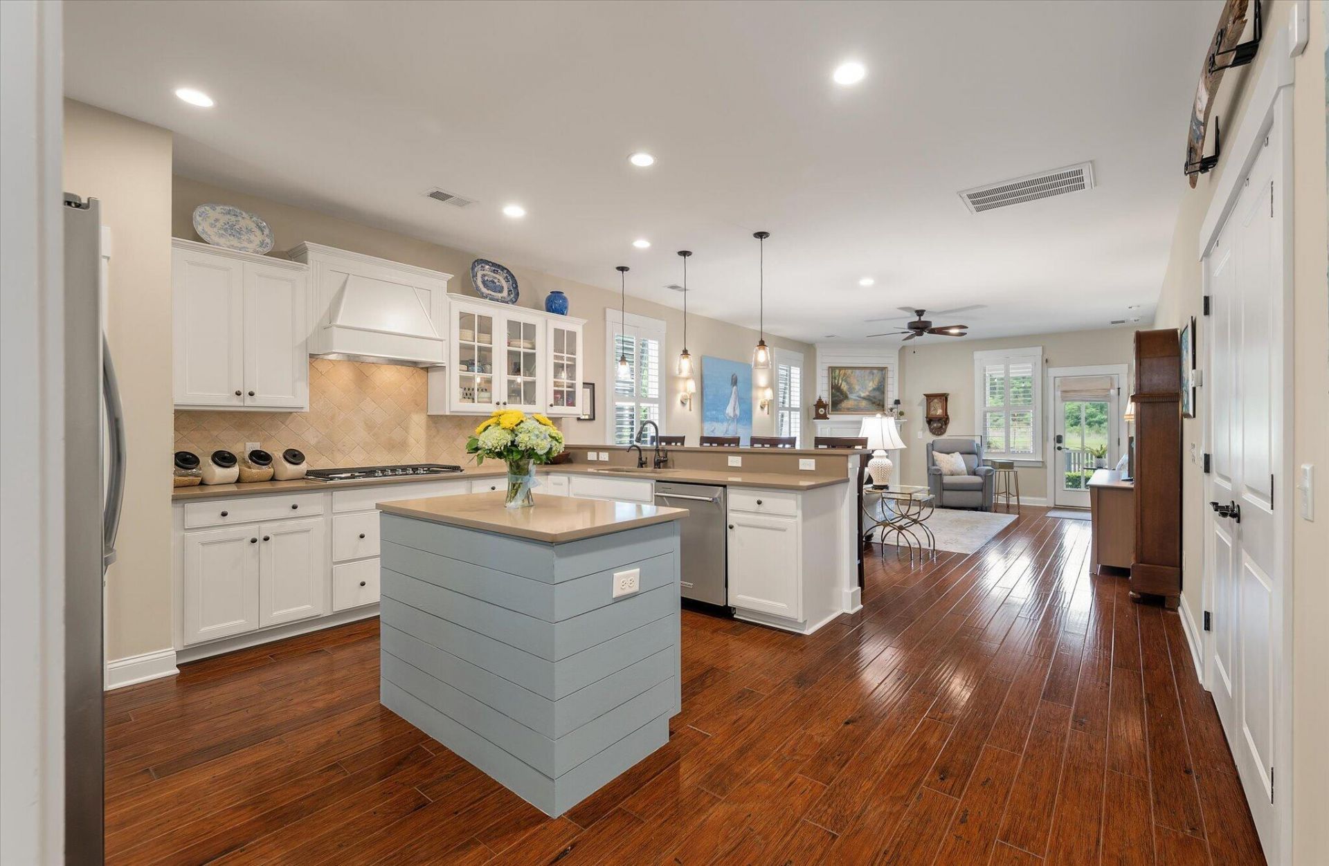 2710 Rutherford Way Photo 9