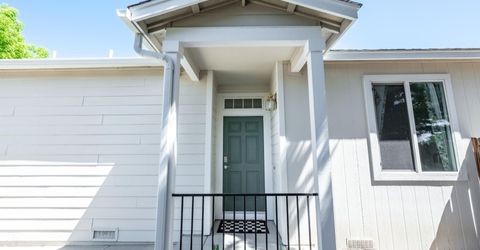 2100 Sapphire Ridge Way, Reno, NV 89523 Photo