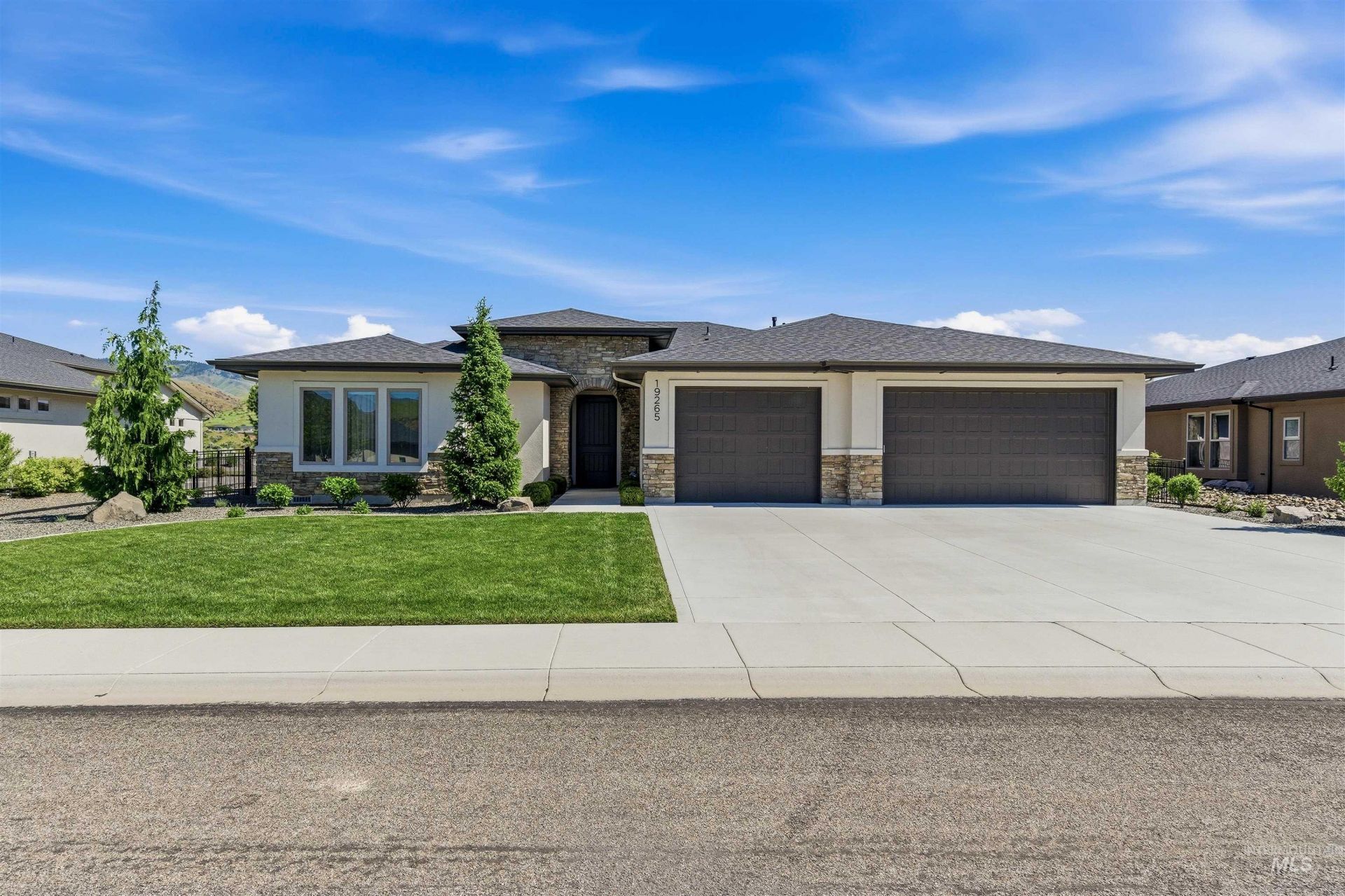 19265 E Eaglestone Place, Eagle, ID 83714 Main Photo