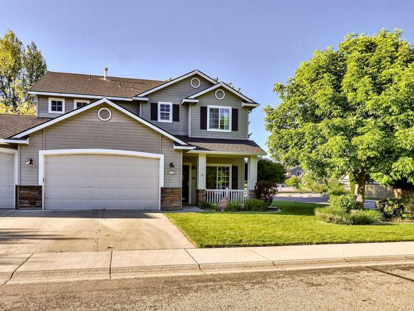 238 E E Moskee Street, Meridian, ID 83646