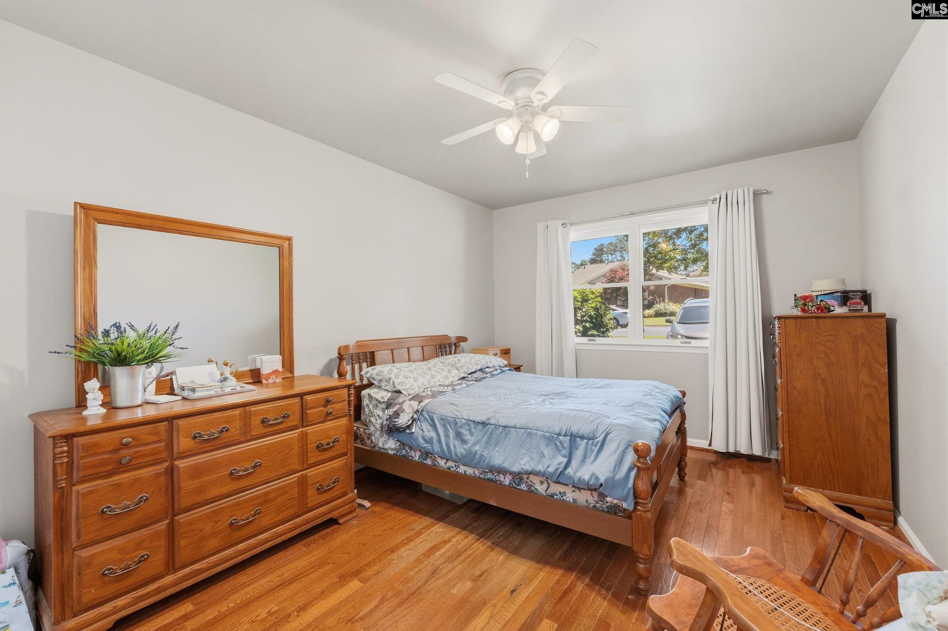607 Ashwood Circle  Photo 11