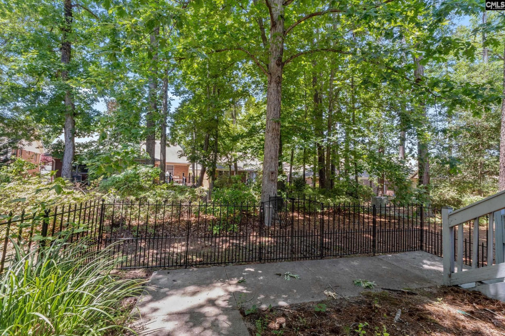 607 Ashwood Circle  Photo 20