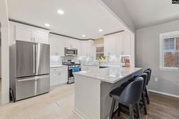 607 Ashwood Circle  photo 4