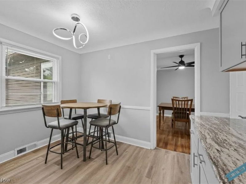 3873 Washington Boulevard, University Heights, OH 44118 Photo 12