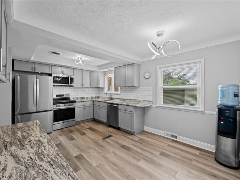 3873 Washington Boulevard, University Heights, OH 44118 Photo 14