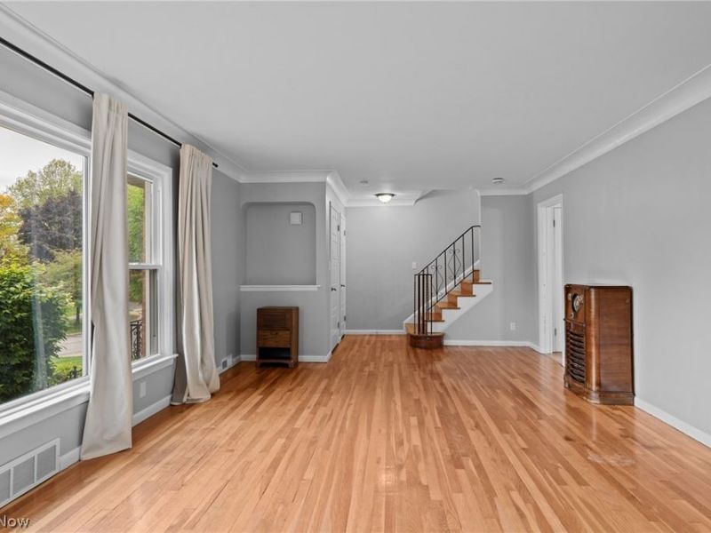 3873 Washington Boulevard, University Heights, OH 44118 Photo 5