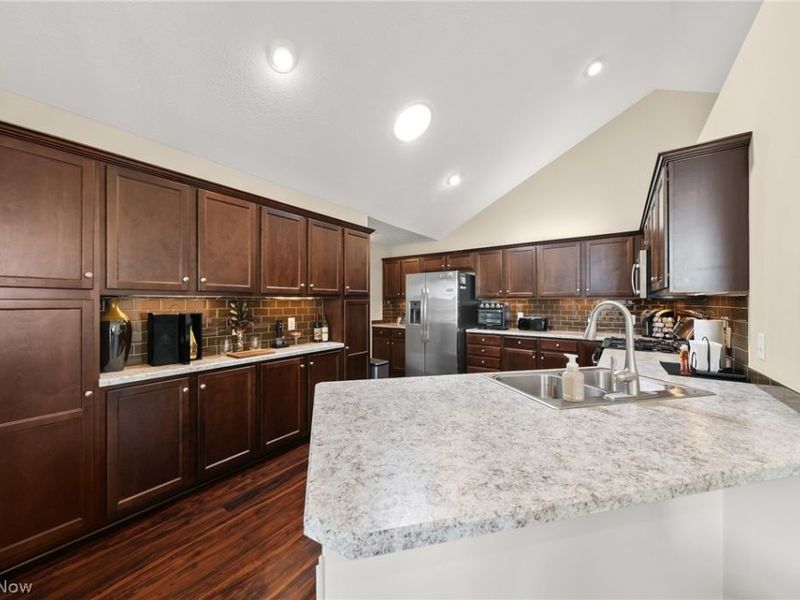 1930 Fairways Drive , Streetsboro, OH 44241 Photo 29