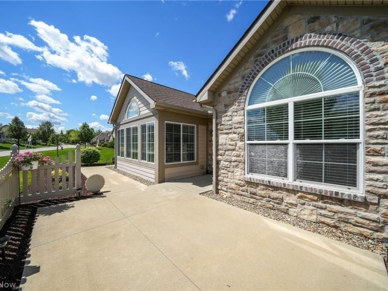 1930 Fairways Drive , Streetsboro, OH 44241 Photo 6