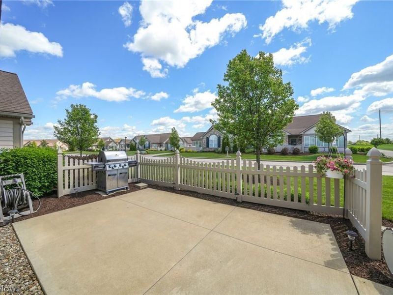 1930 Fairways Drive , Streetsboro, OH 44241 Photo 7