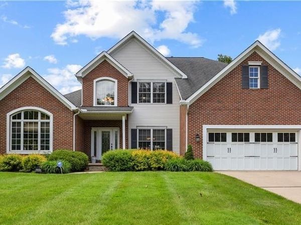 1056 Brigantine Avenue, Green, OH 44685