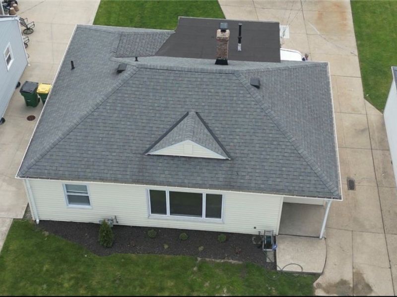 29516 Cresthaven Drive, Willowick, OH 44095 Photo 24
